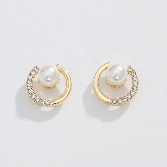 Gold & Pearl Earrings