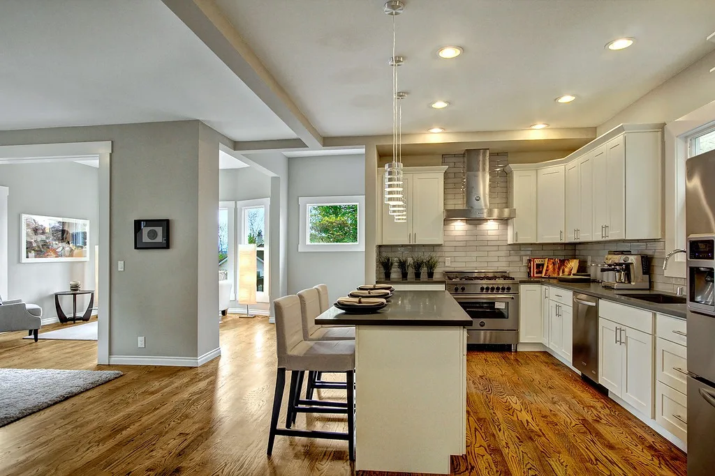 1st Ave Kitchen & Bath INC.,