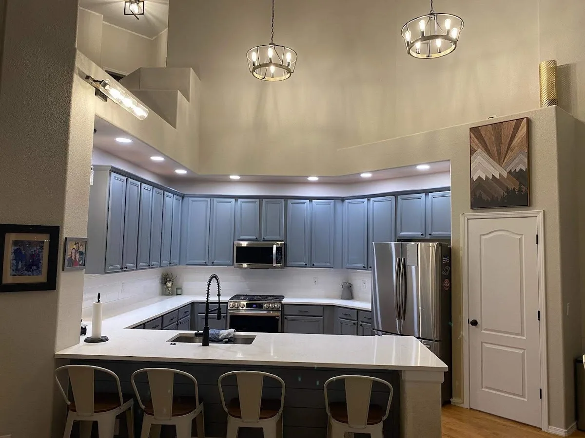 Holloway Customs: Kitchen and Bath