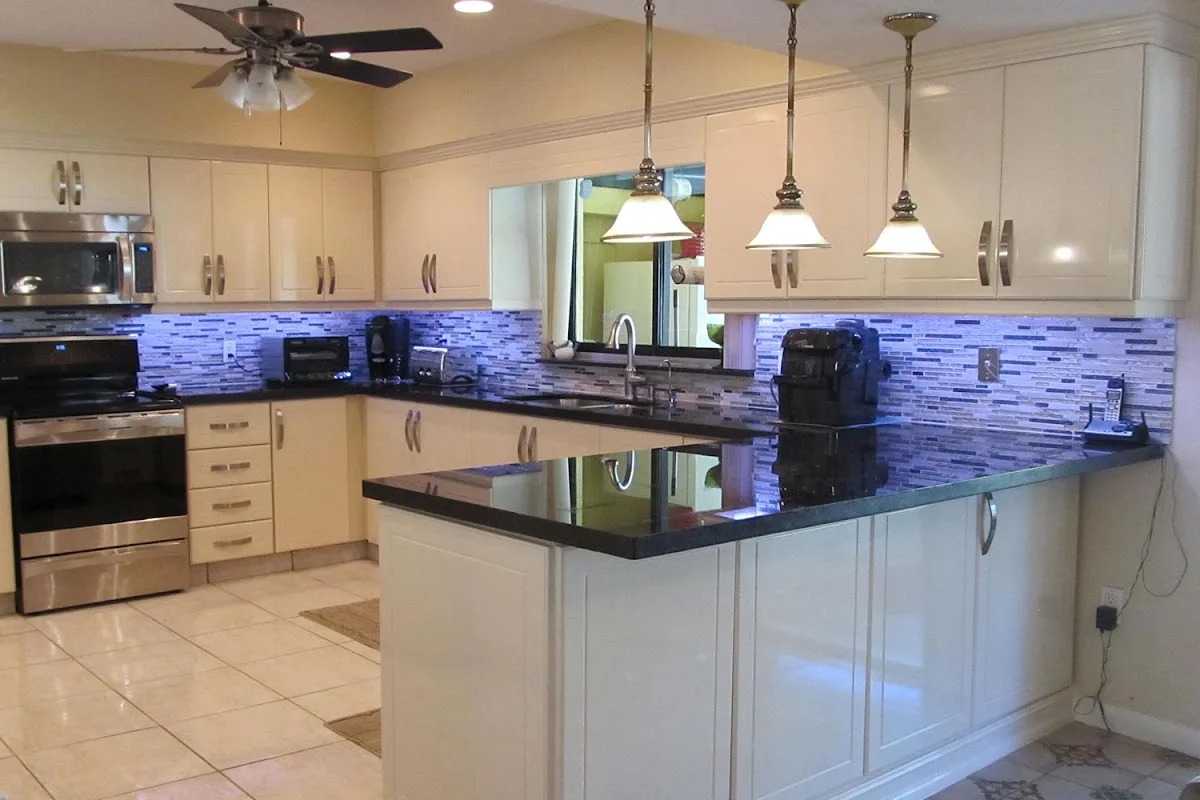 Miami Kitchen Remodel | Remodelar Cocina Miami